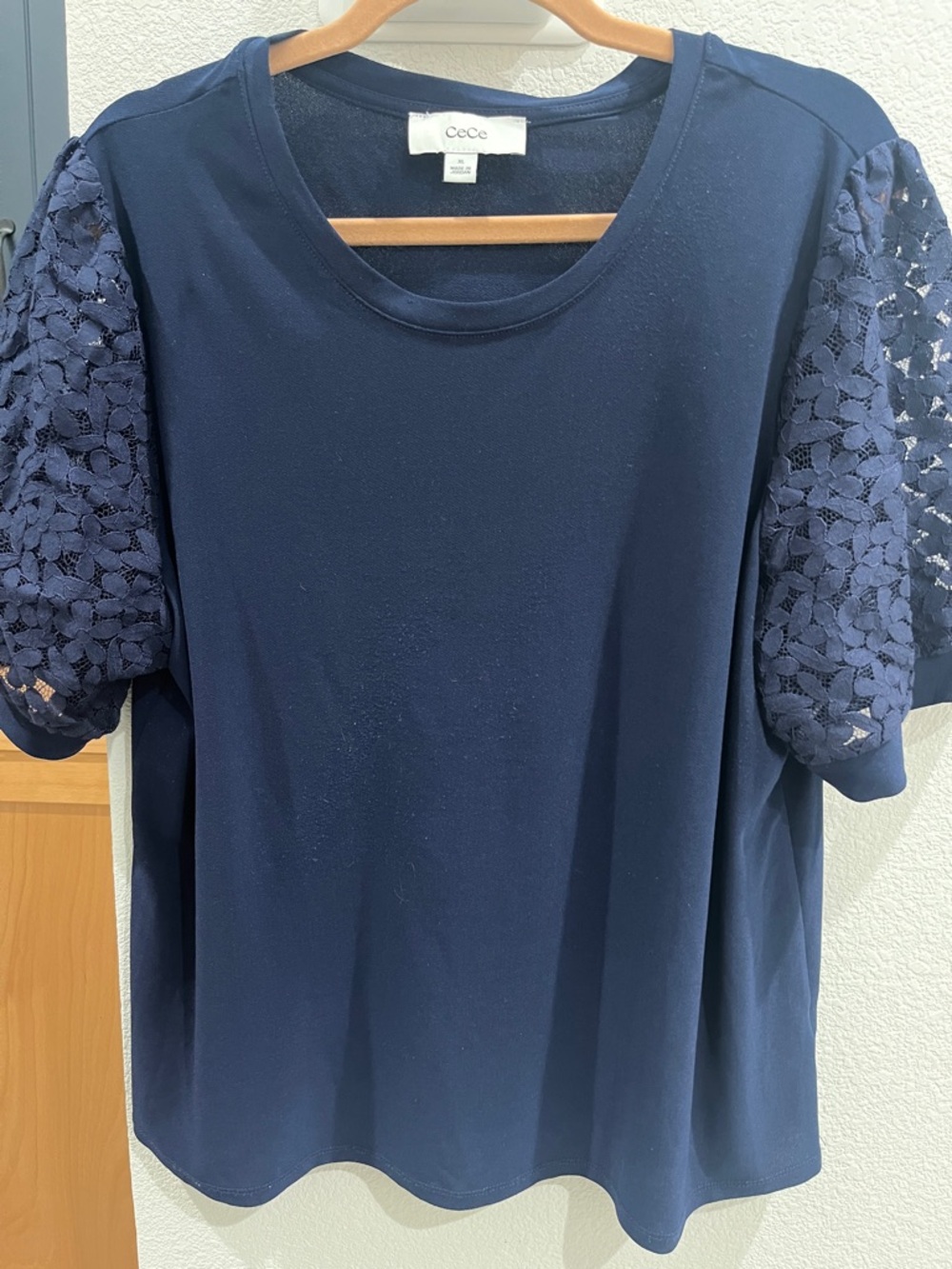 CeCe Navy Short-Sleeve Top with Lace Puff Sleeves XL